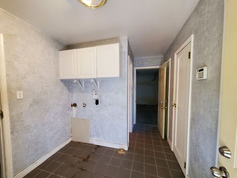 HD_1763415307833_16_Laundry