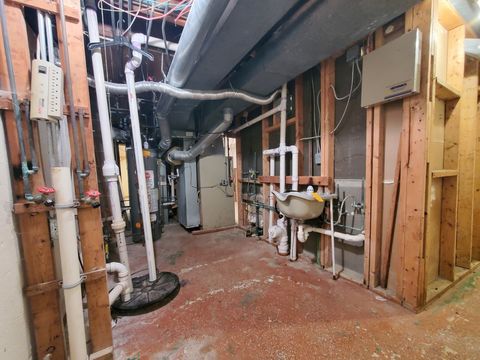 HD_1763415655041_34_Utility_Room