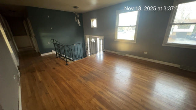 HD_1764089198277_17004_pic_30