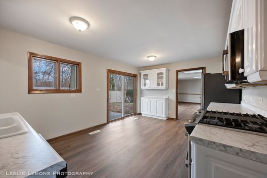 HD_1766863860405_007_16400SherwoodDrive_OrlandPark_IL_60462_SMALL