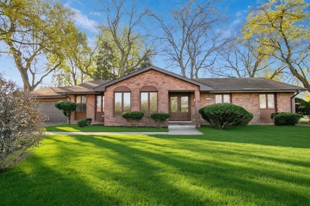 Hits & Misses Property Image