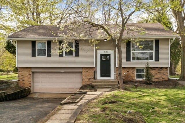 Hits & Misses Property Image