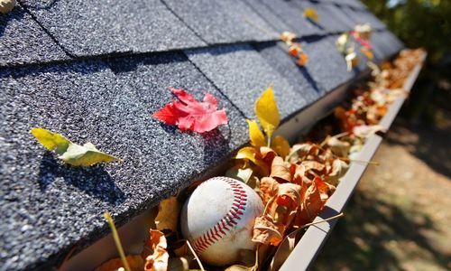 A Step-by-Step Guide on How to Clear Gutters
