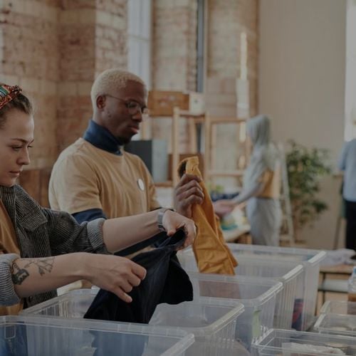 Giving Back in the Queen City: Charlotte Thanksgiving Volunteer Opportunities