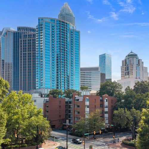 From Stalled to Sold: How Bill and Janet Successfully Sold Their Uptown Charlotte Condo