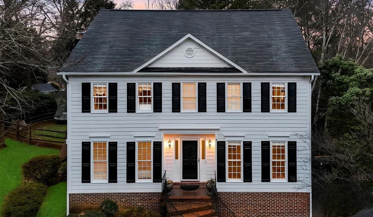 10318 Hollybrook Drive