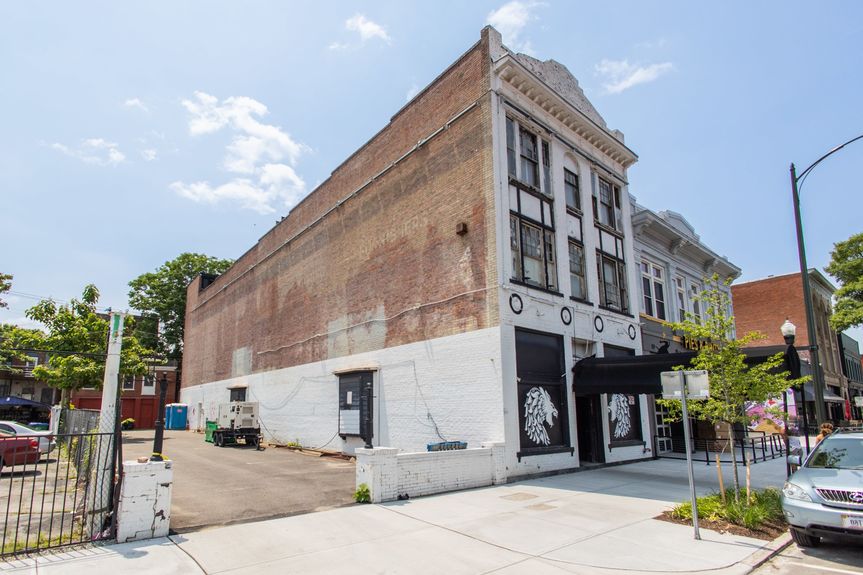 2033 W Broad St-9-min