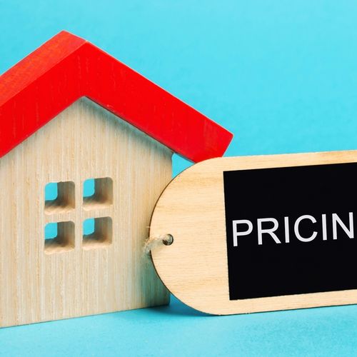 10 Signs That Your Home is Priced Too High