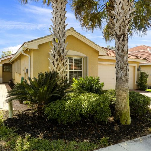 Saturnia Lakes in North Naples Real Estate Tour