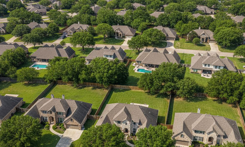 Best Real Estate Agent in Bedford, TX: Holly Torri
