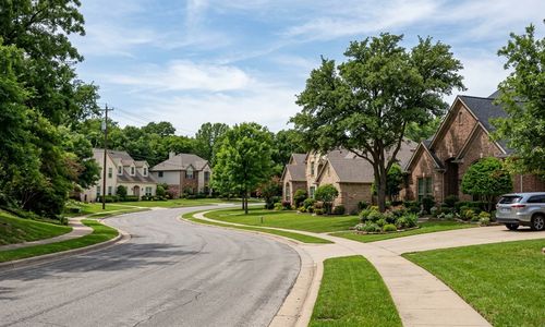 Buying a Home in the Rollingwood Neighborhood of Bedford, TX