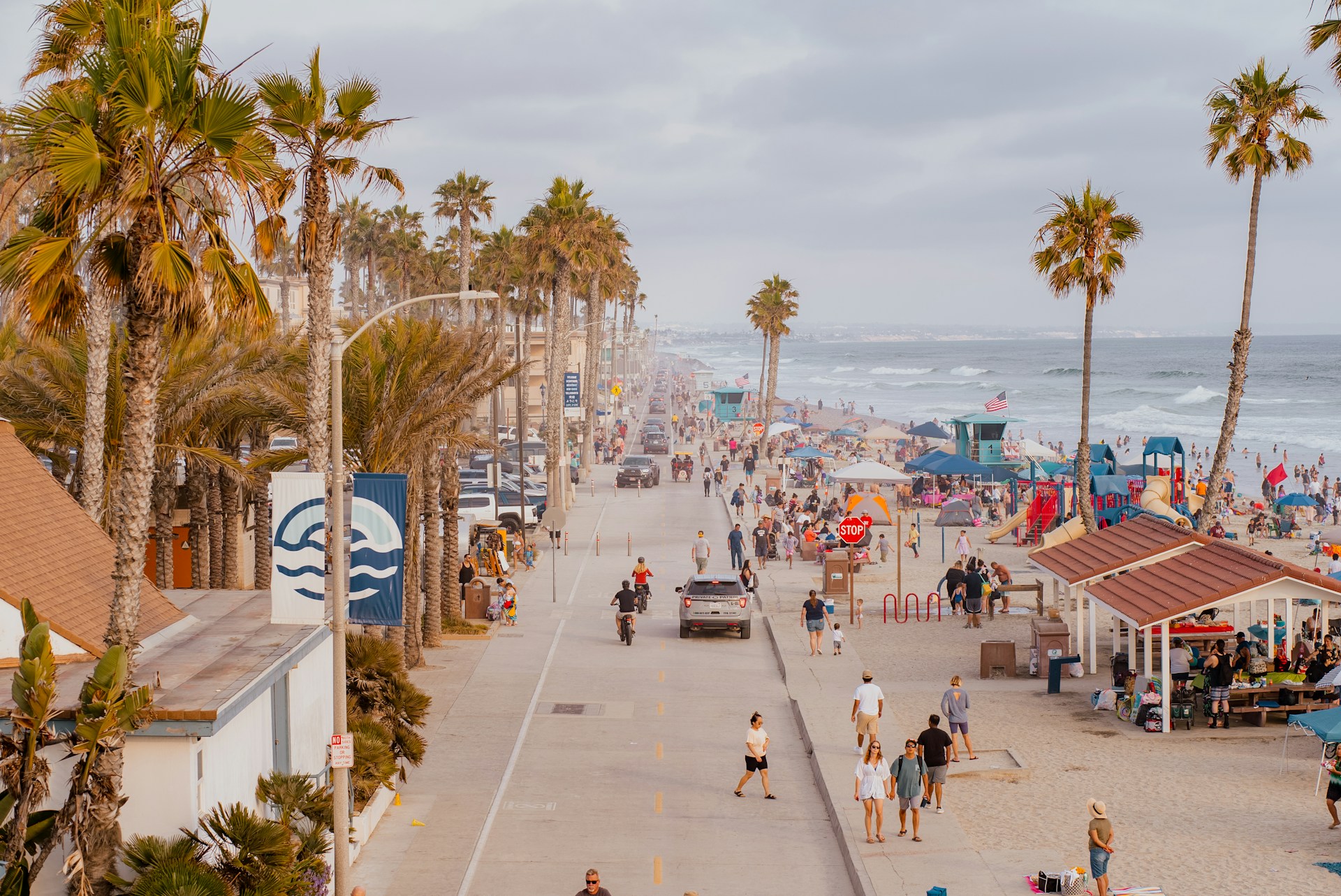 oceanside-ca-beachwalk
