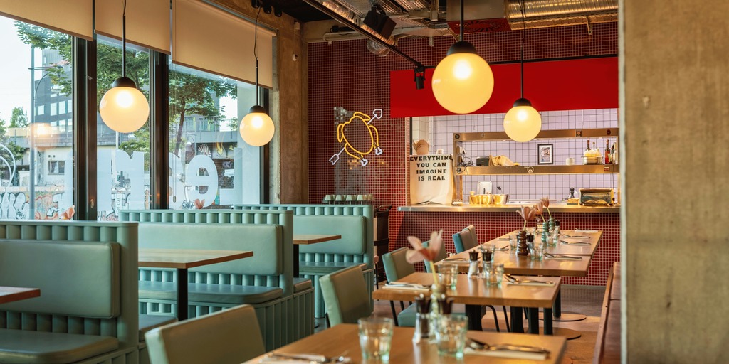 Cozy Eateries That Feel Like a Warm Hug