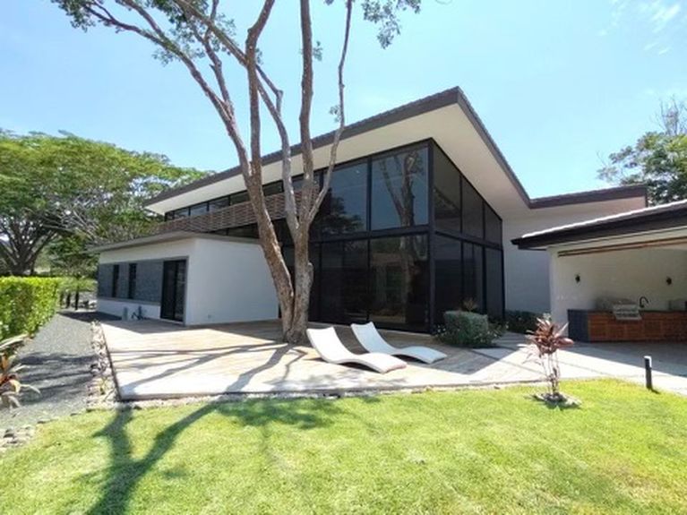 326e3cbd-b53e-40a5-8530-6bcedd7a99e3