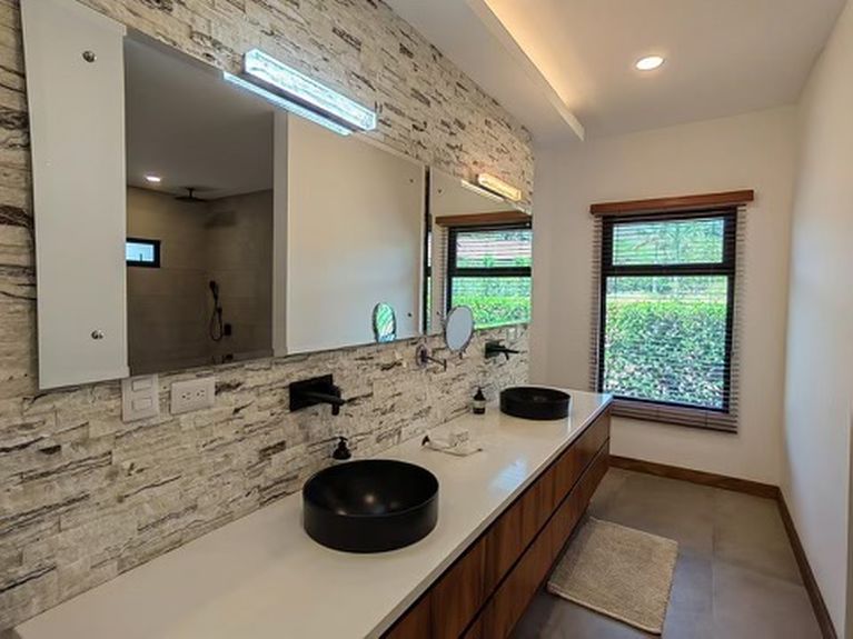 704979b6-f81a-419f-9de3-728e10fbb9cb