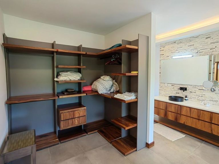 Llama Del Bosque Img 16