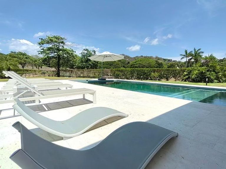 c588c2de-56ca-4f6c-9cc0-456b3a4f7f02