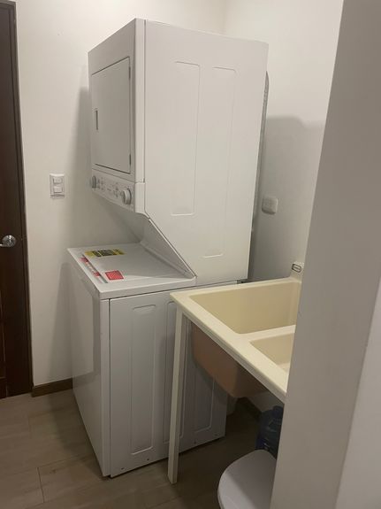 3cc0e3c4-d597-4ddb-ba55-b00b28b46896