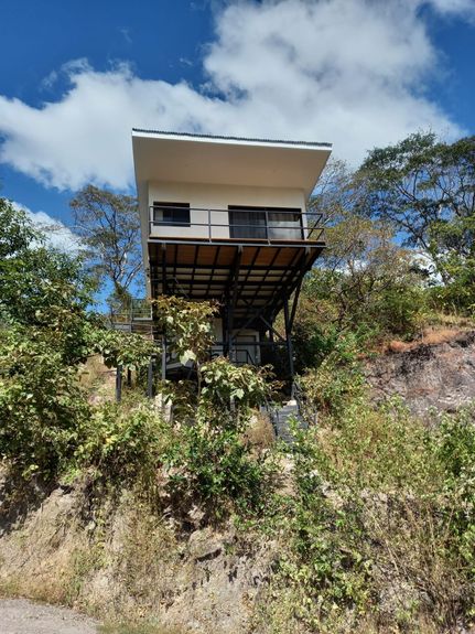 9f30b1a0-9451-4021-b69b-4b484d2c1aee