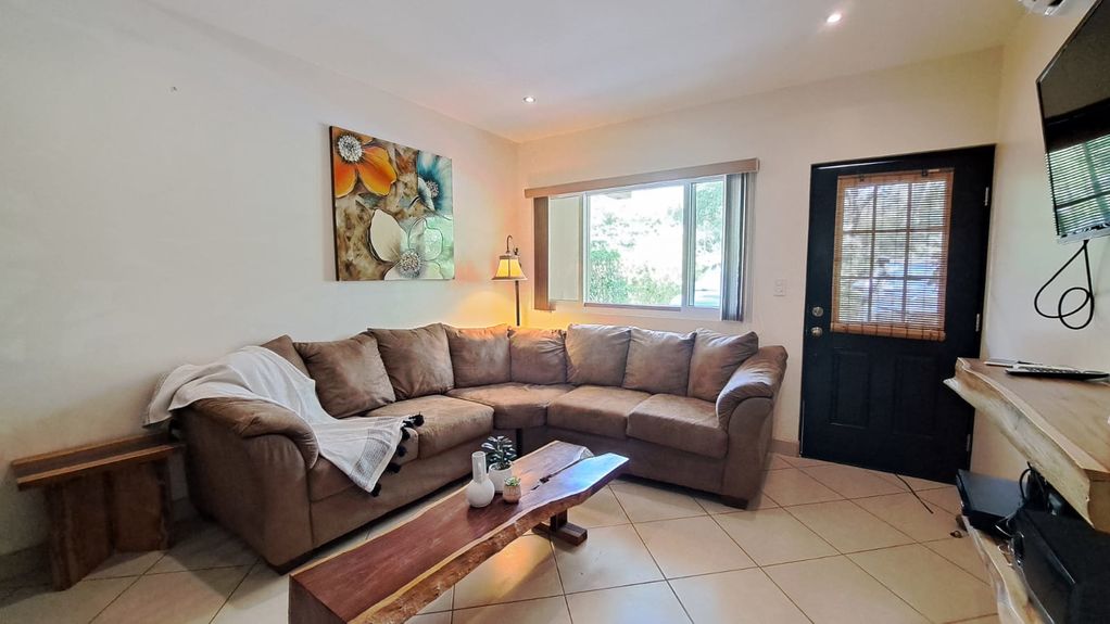 WhatsApp Image 2024-04-12 at 14.31.22 (2)