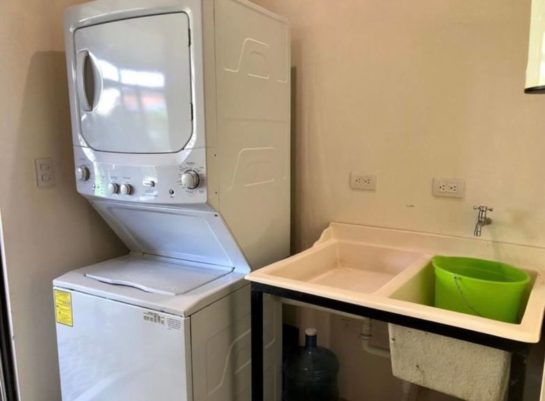 b68de3f6-6049-4a20-b901-27cb22fdfe93