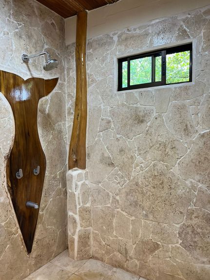 d8a3efd4-ae87-4492-befe-e30b06df699b