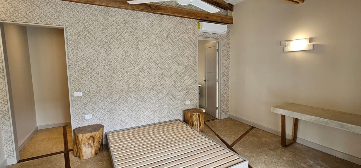 b16e5a4f-d8a3-4ba5-a188-a4e12ab8e86c