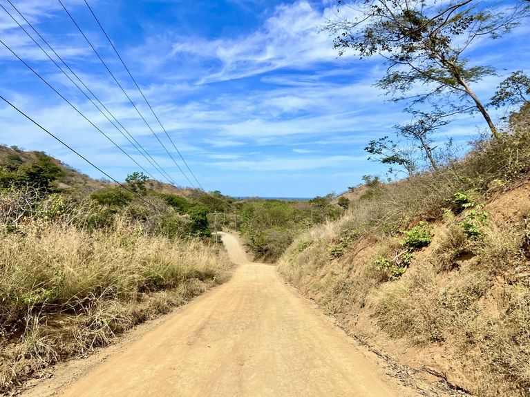 dffefd6c-7456-44ad-85f3-59335f4a7ed2