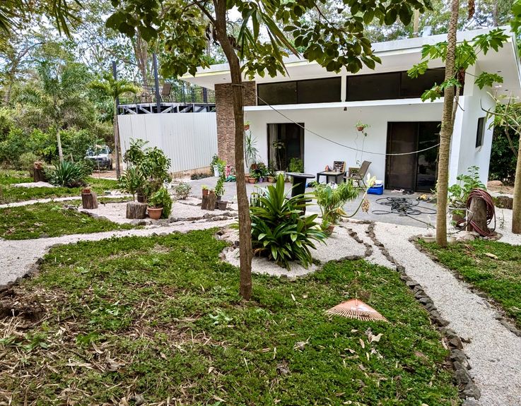 25547a1c-171d-4417-a81d-6ce536d81ec9 2