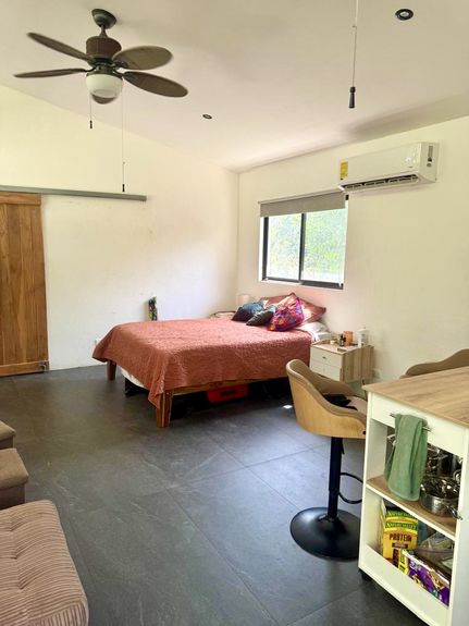 8d898a4f-1f61-4973-a4a5-09180a24e389