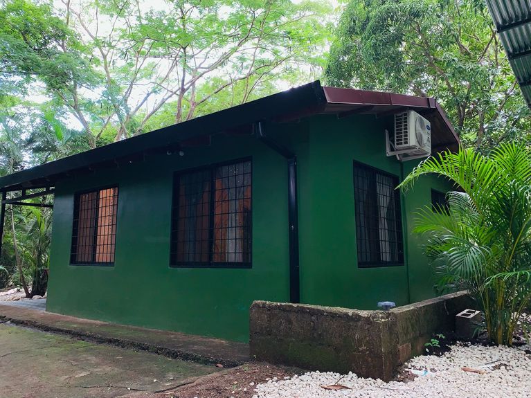 4ad85930-8e38-4b3d-b366-4423ba74d818