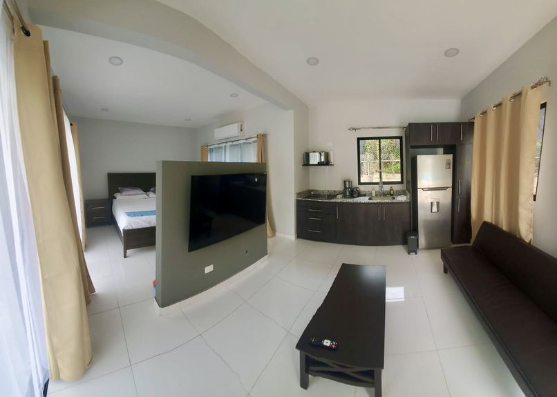 924bb524-4560-498f-94e9-342bec5e12f3