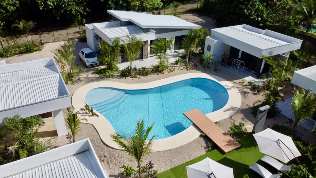 b454efcd-c93e-43a1-9d95-670bbd0b9f94