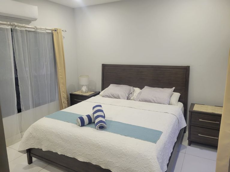 e7e5db94-5a20-4c33-ba39-63d7aeb96d49