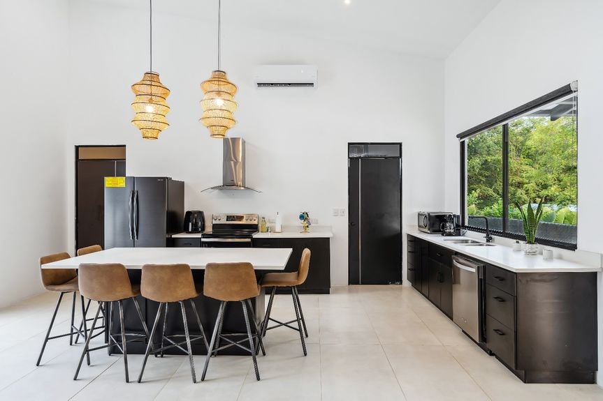 d0693426-4442-4a92-b1c7-f393167eb71b