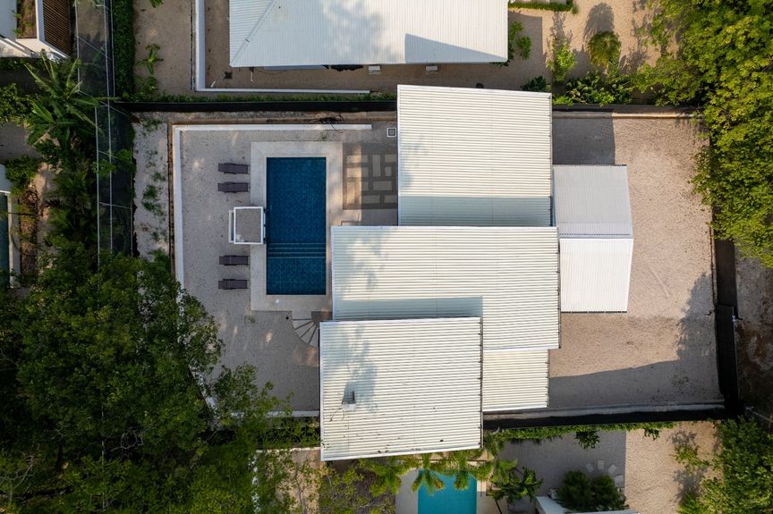 f41e31d5-e699-4cce-80c1-95cf8fbed0ea