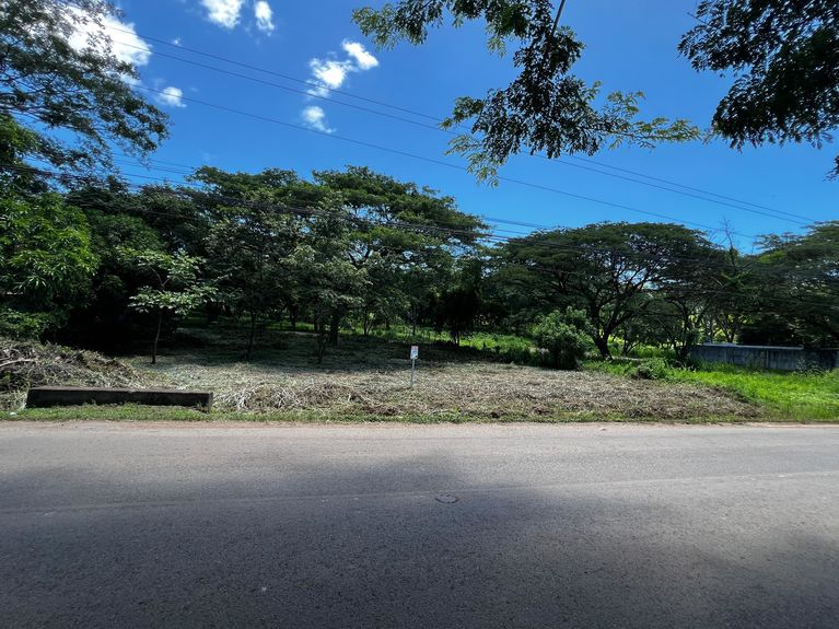 d0562c73-35f0-464a-b7d9-697b7e7d4971