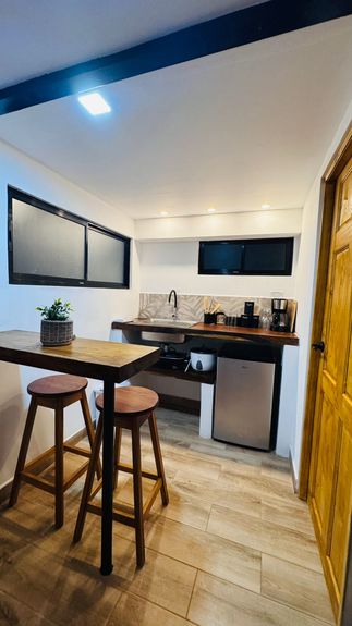 1fe7c6c4-2925-4e62-877e-e37e94d29c6e