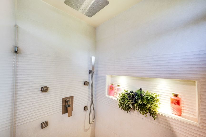 d07b0b9e-296e-49a1-bb55-8c551c0e4d97 2