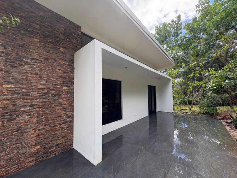 cab7b42a-bdba-45f3-ab24-32298d1af2e6