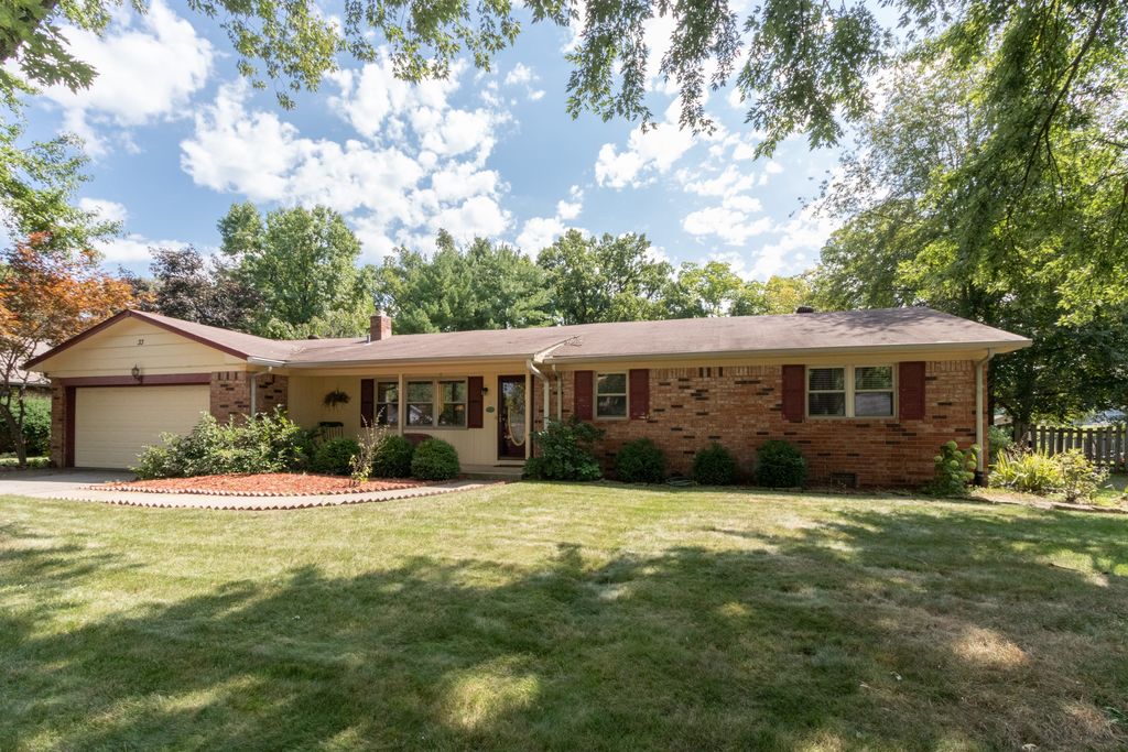 33 Robinwood Dr FiveStar Realty Group