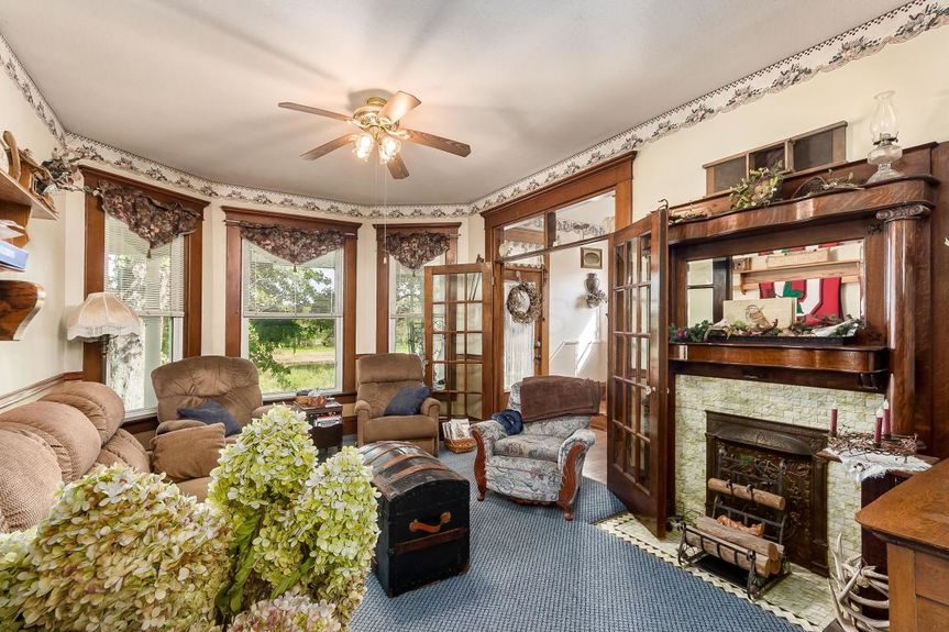 20191012162244693655000000-o