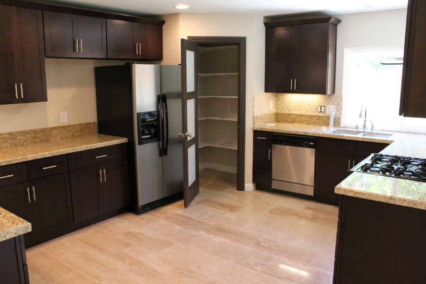 avl_4321dortheakitchenpantryjpg