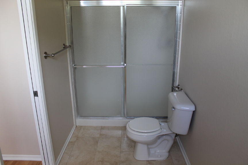 cmi_212tanforanmasterbathshowerjpg