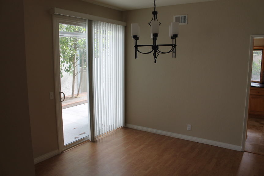 nqq_212tanforandiningroomjpg