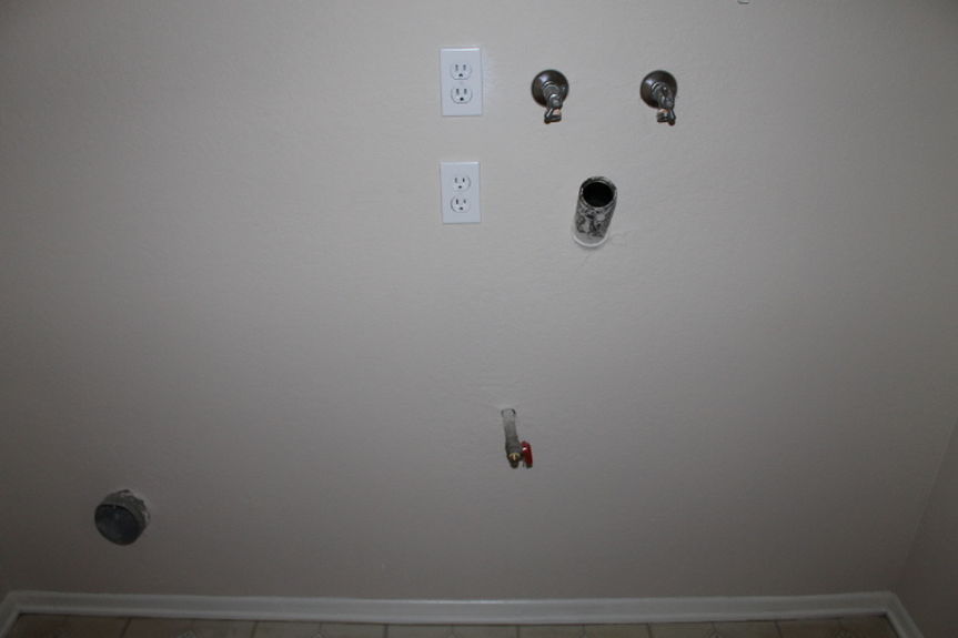 qvt_212tanforanlaundryhookupsjpg