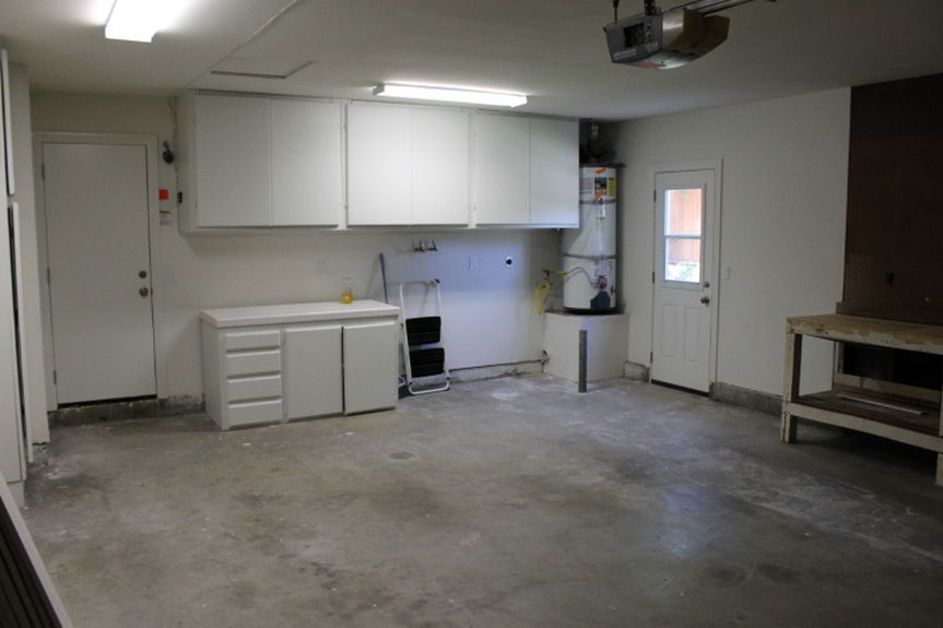 uho_4321dortheagaragejpg