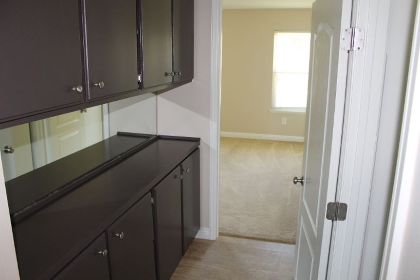 vmy_4321dortheadownstairsstoragejpg