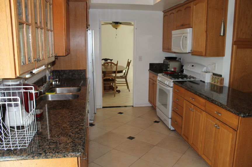 xlz_1410annajeannekitchenjpg