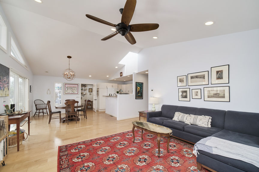 13200_Hopkins_Forest_Dr-12